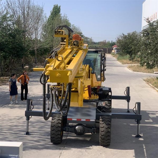 直銷750輪式隧道鉆機，專業(yè)隧道鉆機廠家